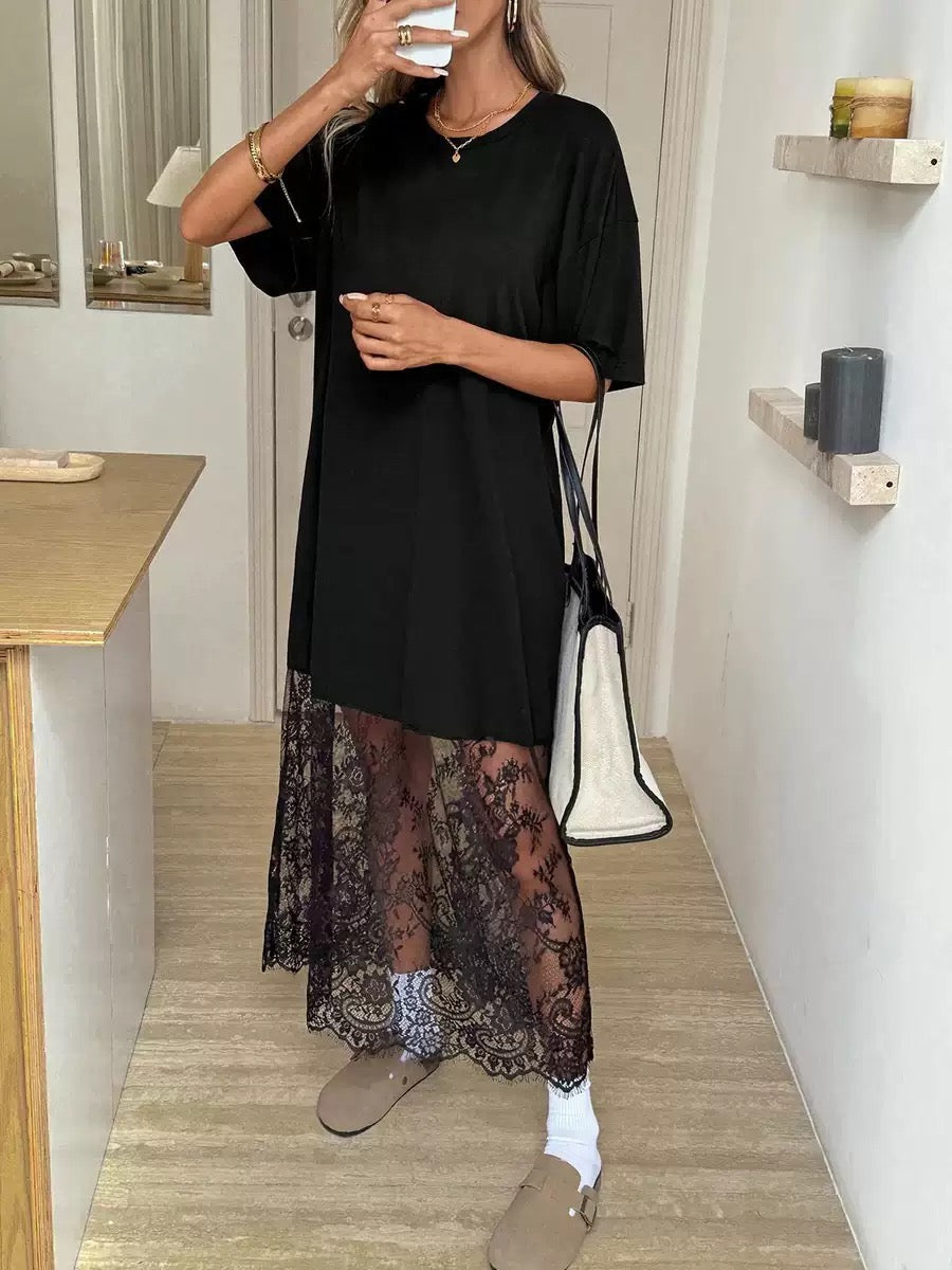 Stylish T-shirt and lace maxi skirt